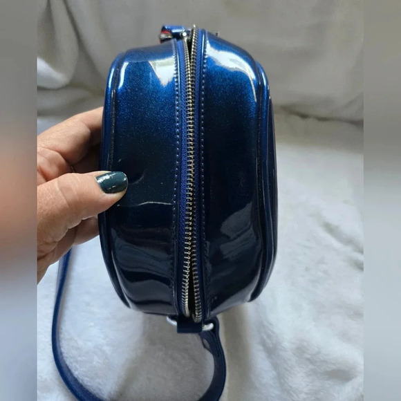 Sourpuss Ship Shape Purse (Retired), Round Glitter Vinyl Crossbody w/Bow, EUC! - Picture 6 of 8